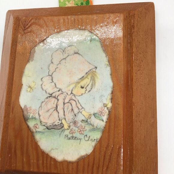 Betsy Clark Decoupage on Wood Wall Hanging - Picture 2 of 5